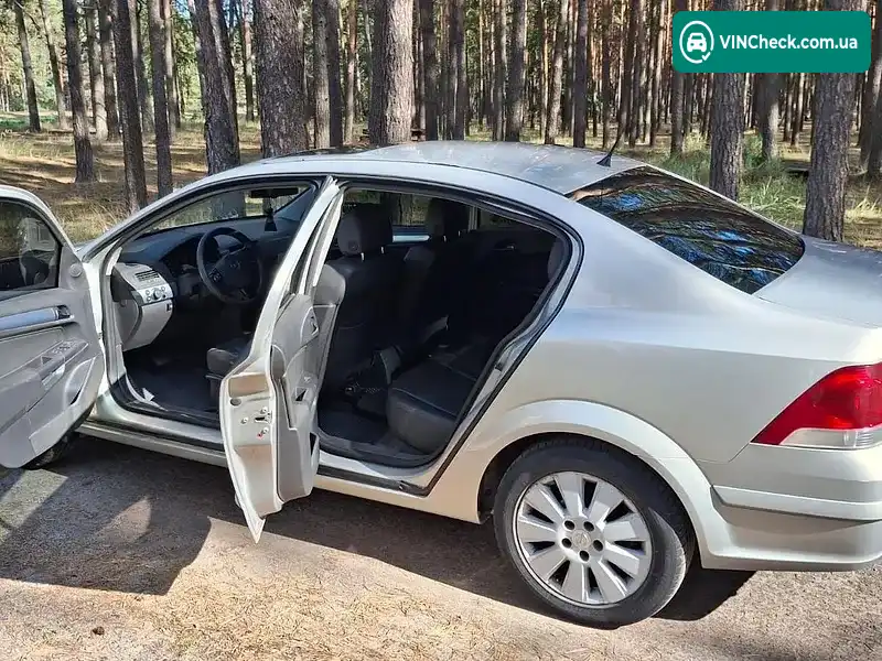 Opel Astra 2008, фото з оголошення 2 з 20, VIN W0L0AHL698G113218