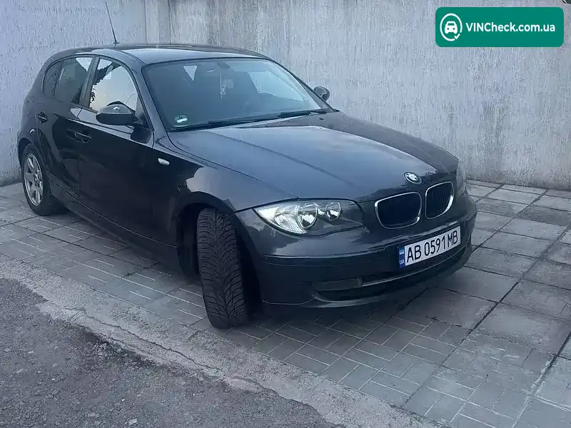 BMW 1 Series 2007, фото з оголошення 1 з 12, VIN WBAUE11060PZ53324