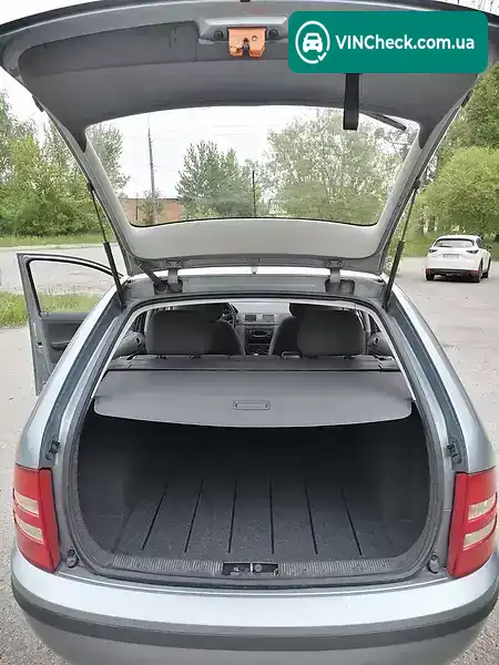 Skoda Fabia 2004, фото з оголошення 1 з 20, VIN TMBJC46Y544084976