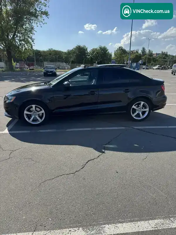 Audi A3 2016, фото з оголошення 2 з 14, VIN WAUB8GFF6G1087782