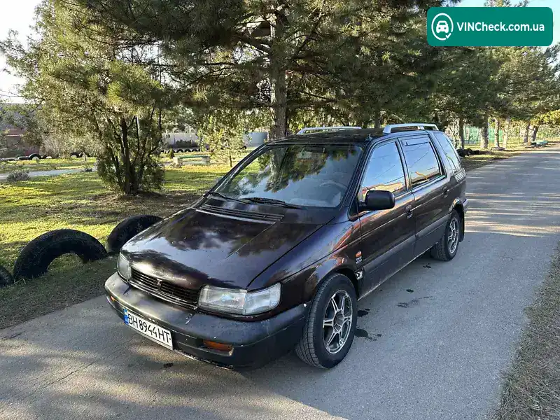 Mitsubishi Space Wagon 1994, фото з оголошення 1 з 18, VIN JMBLNN33WRZ000880