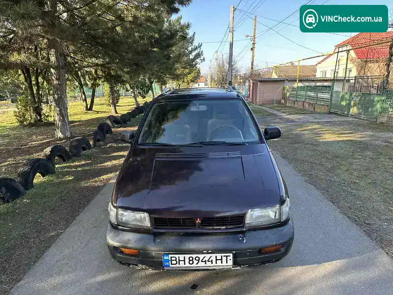 Mitsubishi Space Wagon 1994, фото з оголошення 2 з 18, VIN JMBLNN33WRZ000880