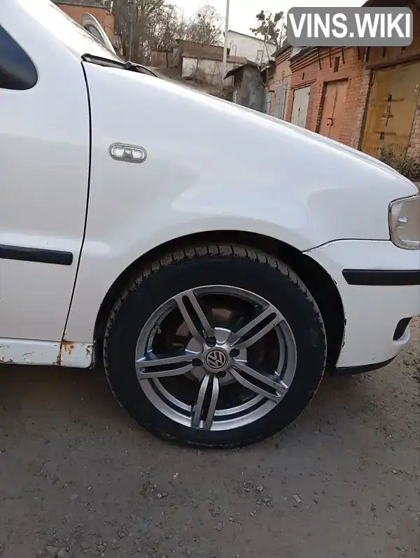 Volkswagen Polo 2000, фото з оголошення 1 з 17, VIN WVWZZZ6NZYY642510