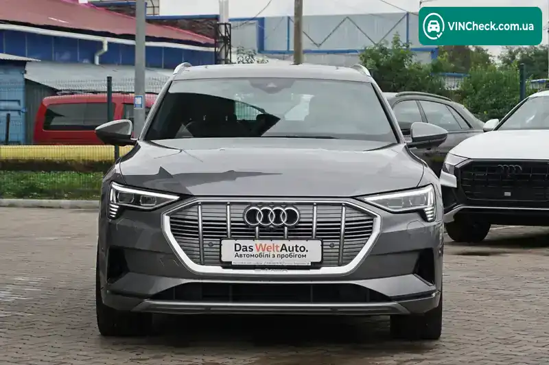 Audi e-tron 2020, фото з оголошення 1 з 21, VIN WAUZZZGE9LB020675