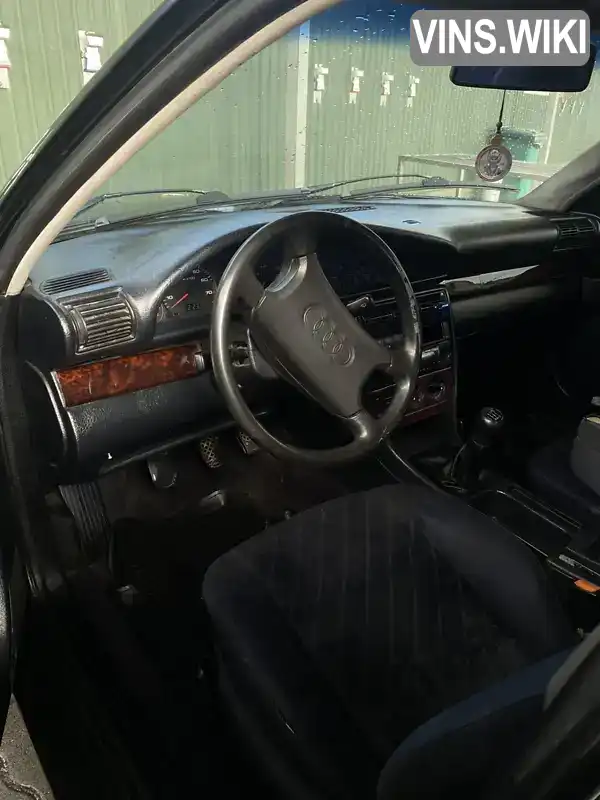 Audi 100 1993, фото з оголошення 2 з 10, VIN WAUZZZ4AZNA033725