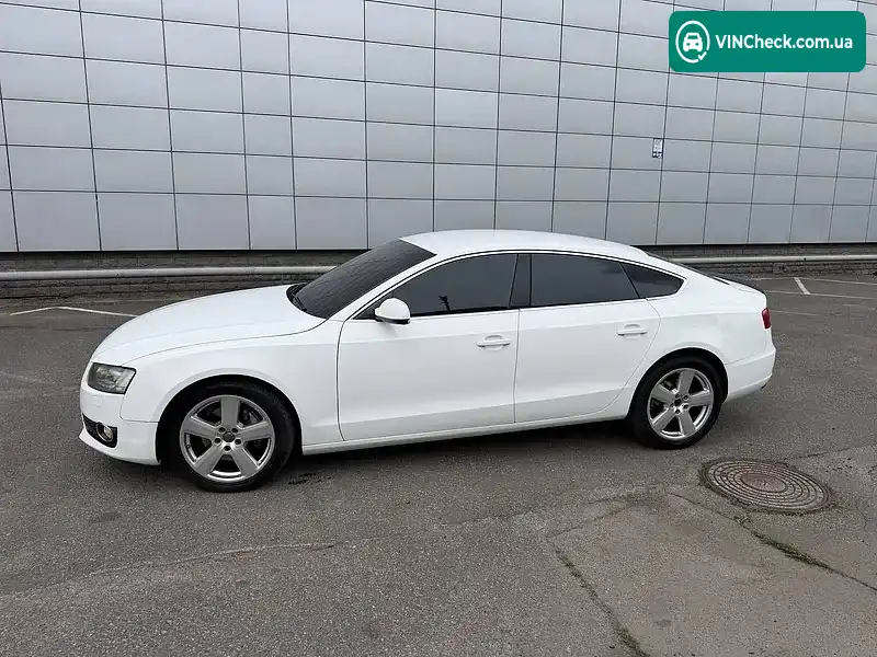 Audi A5 2010, фото з оголошення 2 з 17, VIN WAUZZZ8T8AA071908