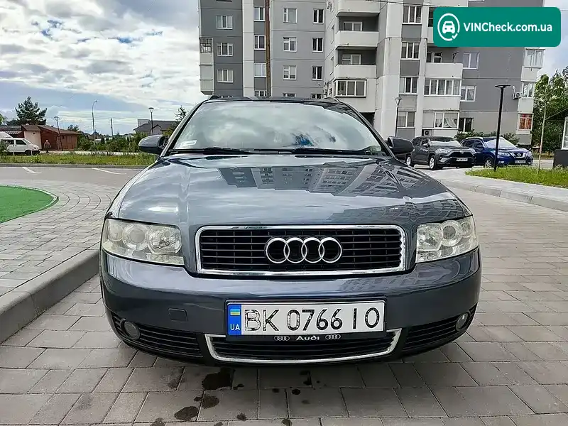 Audi A4 2001, фото з оголошення 1 з 16, VIN WAUZZZ8E72A146682