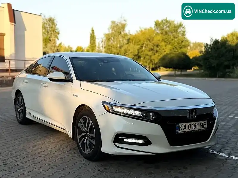 Honda Accord 2018, фото з оголошення 1 з 20, VIN 1HGCV3F4XJA003950