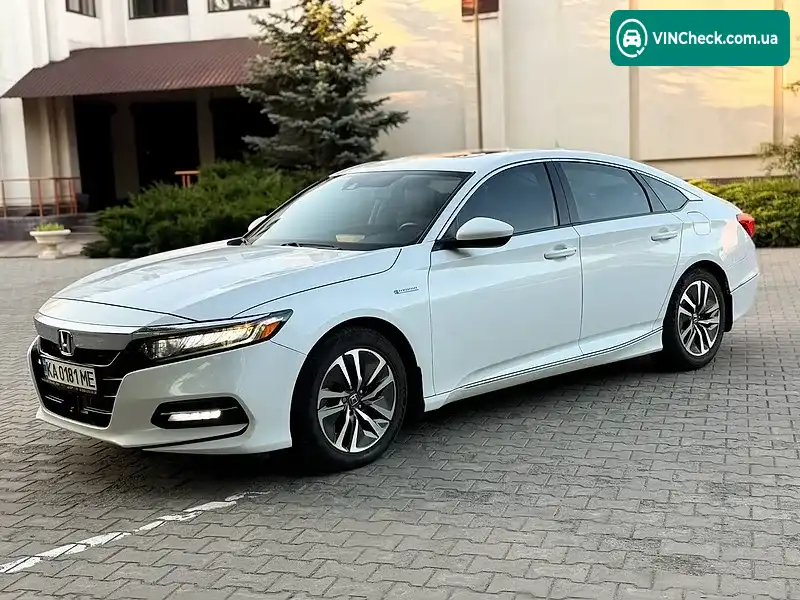 Honda Accord 2018, фото з оголошення 2 з 20, VIN 1HGCV3F4XJA003950