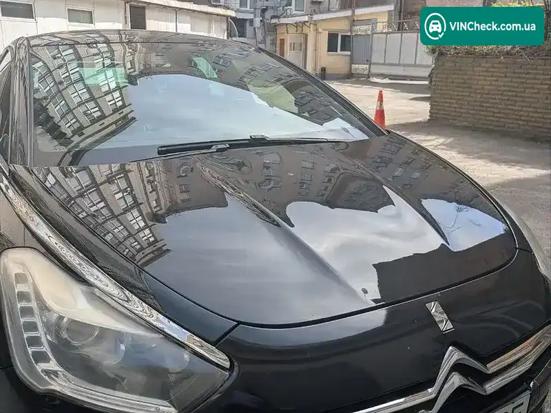 Citroen DS5 2012, фото з оголошення 2 з 11, VIN VF7KFRHHACS510581