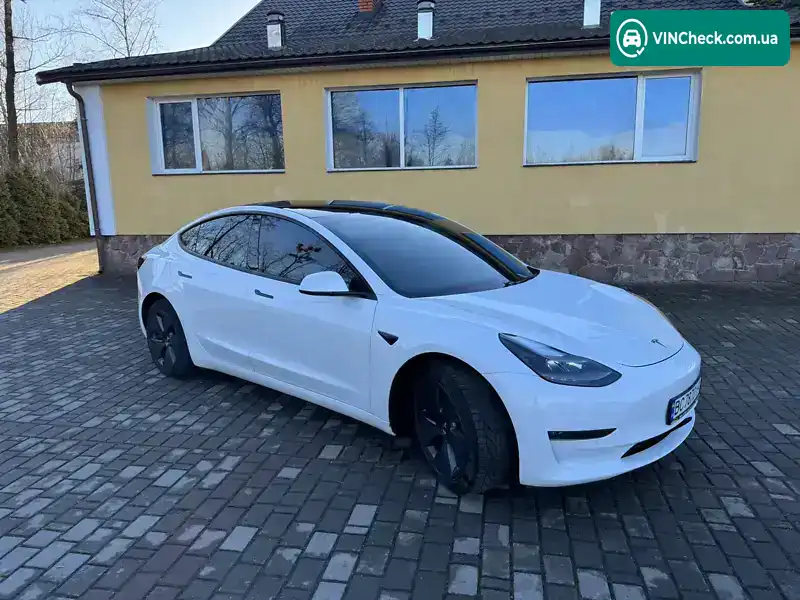 Tesla Model 3 2021, фото з оголошення 2 з 8, VIN 5YJ3E1EB9MF961945