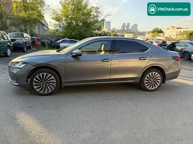 Skoda Superb 2025, фото з оголошення 2 з 20, VIN TMBCR0NZ8TC028075