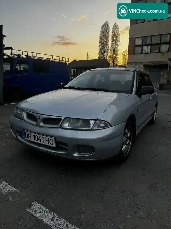 Mitsubishi Carisma 1996, фото з оголошення 1 з 15, VIN XMCSNDA2AVF017971