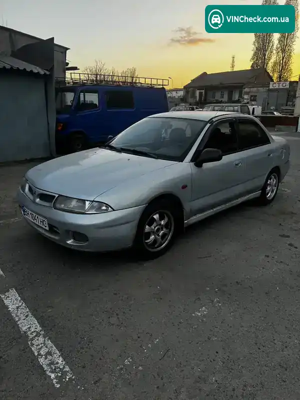Mitsubishi Carisma 1996, фото з оголошення 2 з 15, VIN XMCSNDA2AVF017971