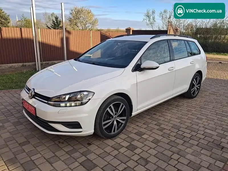 Volkswagen Golf 2017, фото з оголошення 1 з 20, VIN WVWZZZAUZHP787681