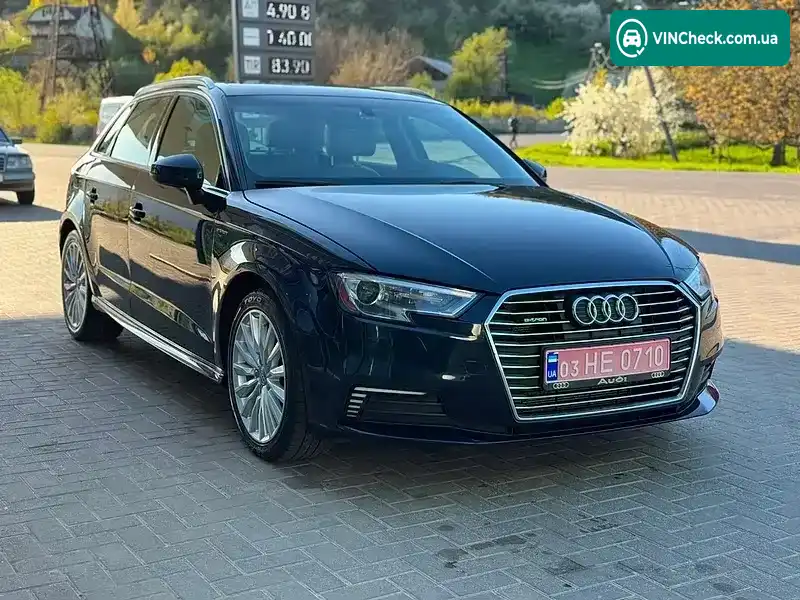 Audi A3 2017, фото з оголошення 2 з 12, VIN WAUUPBFF8JA059018