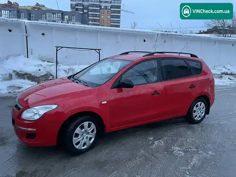 Hyundai i30 2008, фото з оголошення 2 з 13, VIN KMHDB81TP8U011833