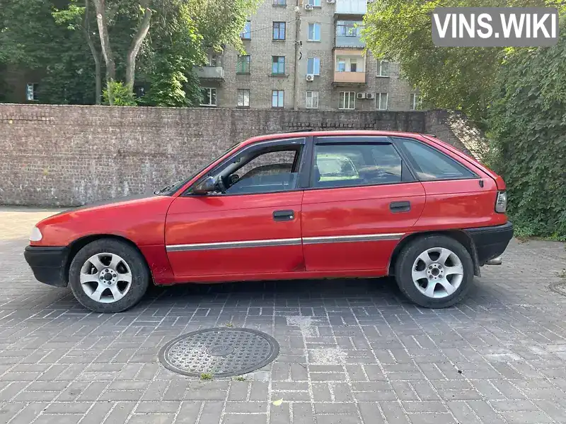 Opel Astra 1993, фото з оголошення 2 з 11, VIN W0L000058P5341560