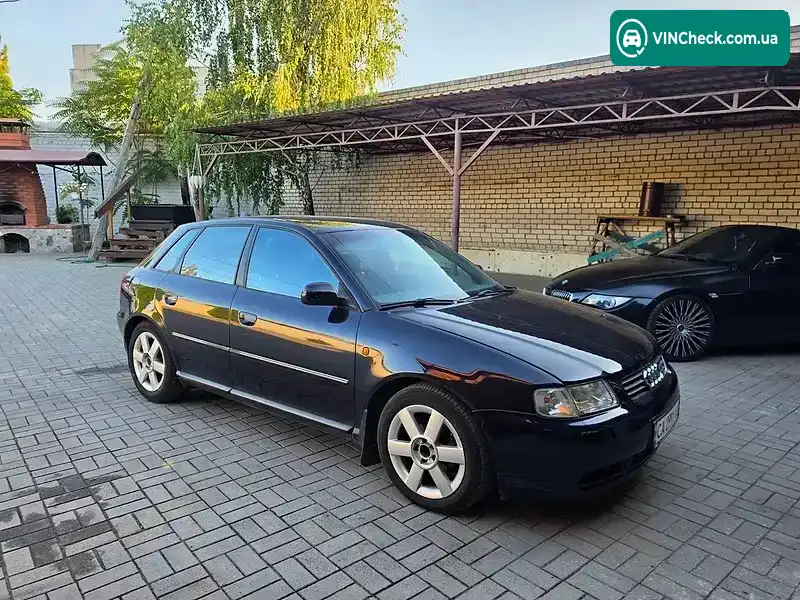 Audi A3 2000, фото з оголошення 1 з 11, VIN WAUZZZ8LZYA122010