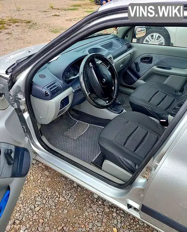 Renault Symbol 2004, фото з оголошення 2 з 9, VIN VF1LB03C531700278