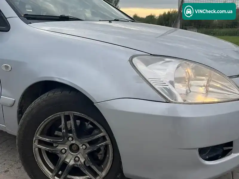 Mitsubishi Lancer 2005, фото з оголошення 2 з 13, VIN JMBSNCS3A5U019213