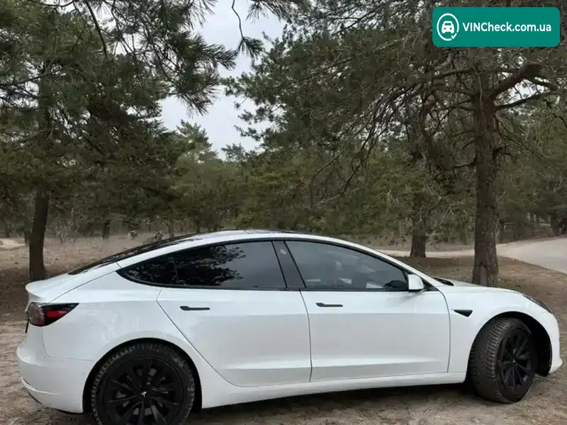 Tesla Model 3 2021, фото з оголошення 2 з 14, VIN 5YJ3E1EA1MF995191