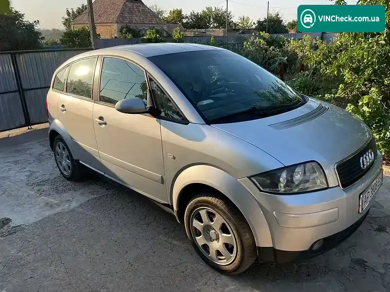 Audi A2 2004, фото з оголошення 1 з 9, VIN WAUZZZ8Z75N000444