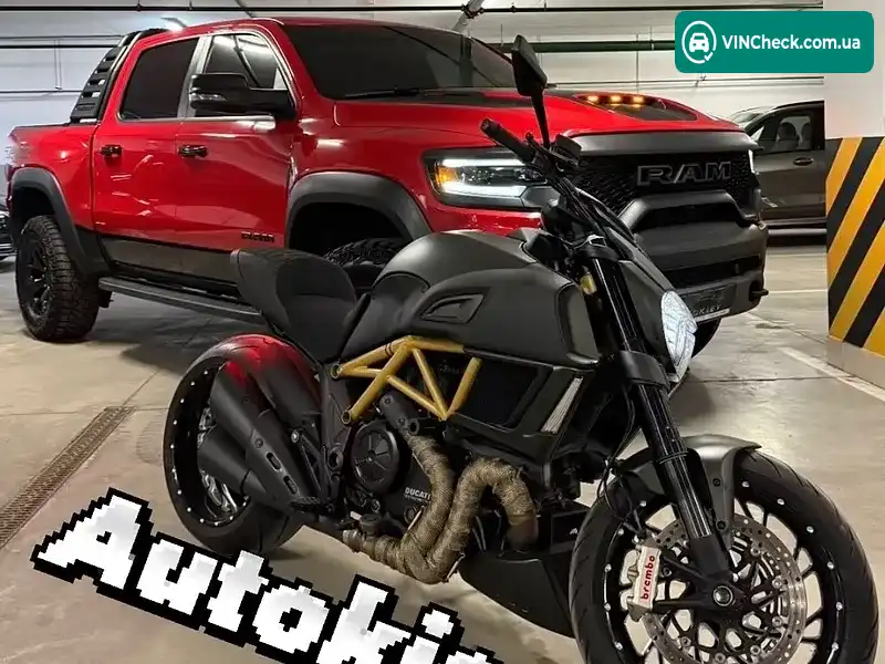 Ducati Diavel 1200 Carbon 2014, фото з оголошення 2 з 20, VIN ZDM13BSW6FB019744