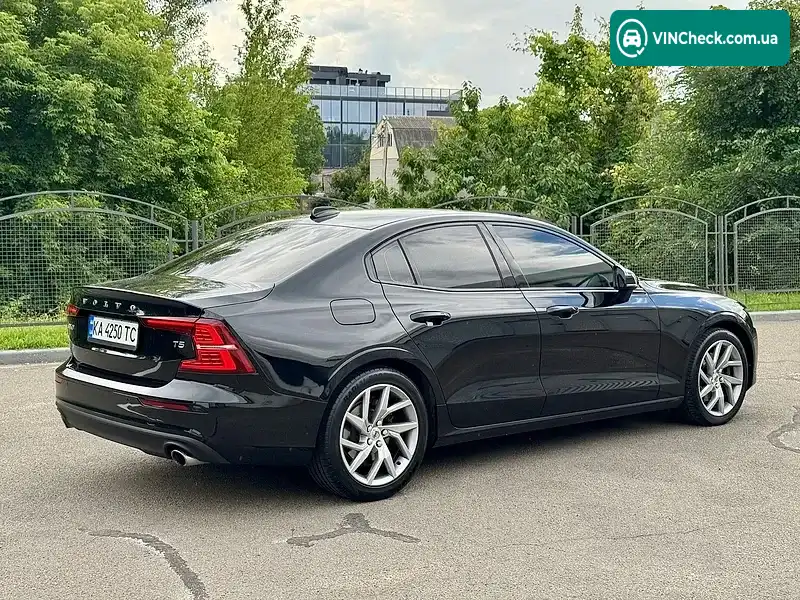 Volvo S60 2020, фото з оголошення 1 з 20, VIN 7JR102FK6LG071774