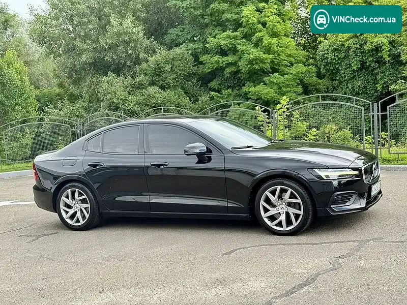 Volvo S60 2020, фото з оголошення 2 з 20, VIN 7JR102FK6LG071774