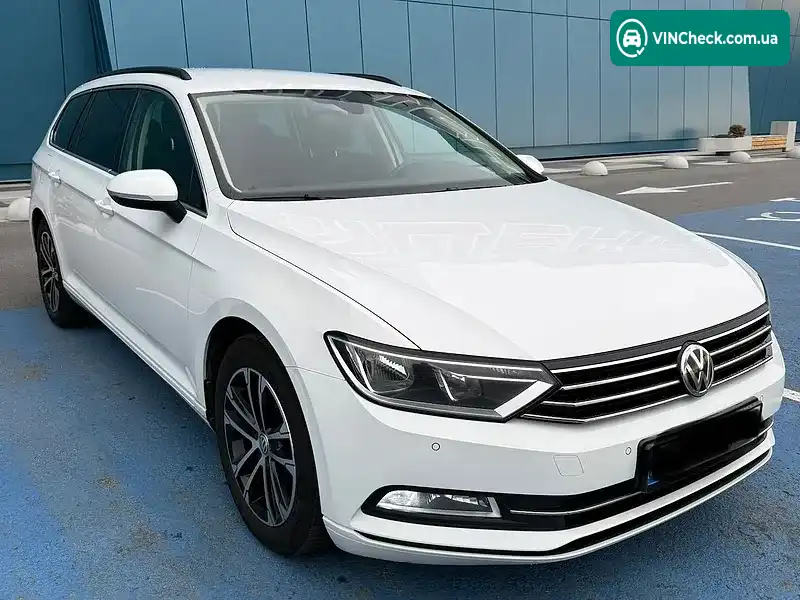 Volkswagen Passat 2017, фото з оголошення 2 з 13, VIN WVWZZZ3CZJE014407