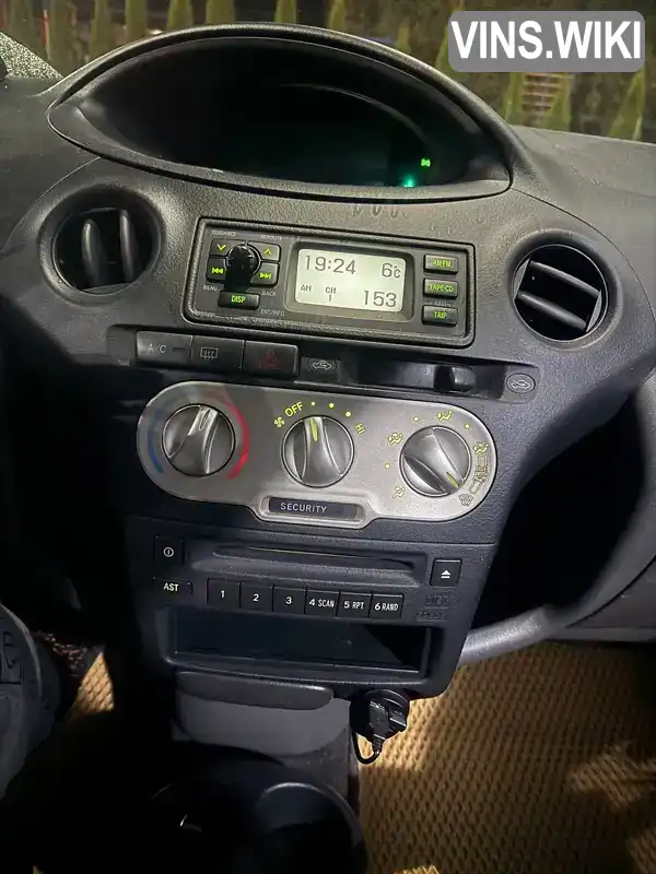 Toyota Yaris 2004, фото з оголошення 2 з 21, VIN VNKJV18370A331475