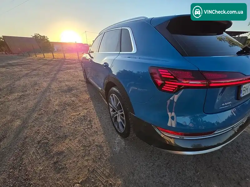 Audi e-tron 2019, фото з оголошення 1 з 20, VIN WAUZZZGE2KB004364