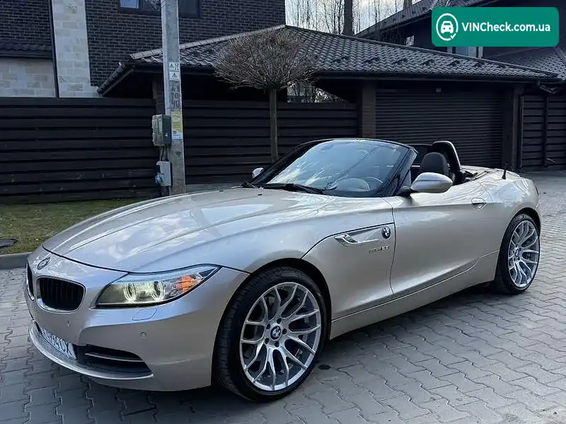 BMW Z4 2013, фото з оголошення 1 з 14, VIN WBALL5C51EJ105976