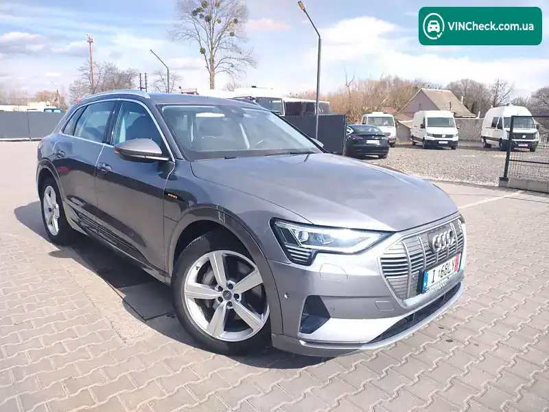 Audi e-tron 2019, фото з оголошення 1 з 20, VIN WAUZZZGE9LB016190