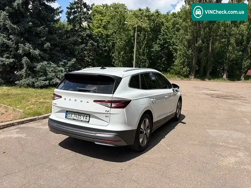Skoda Enyaq iV 2022, фото з оголошення 2 з 8, VIN TMBJC7NY8NF034629