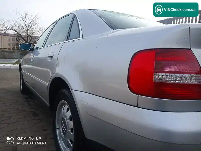 Audi A4 2000, фото з оголошення 2 з 20, VIN WAUZZZ8DZ1A015478