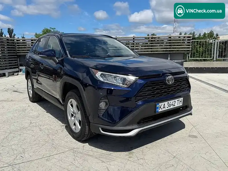 Toyota RAV4 2018, фото з оголошення 1 з 13, VIN JTMW1RFV1KD007291