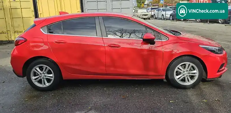 Chevrolet Cruze 2018, фото з оголошення 2 з 7, VIN 3G1BE6SM5JS620262
