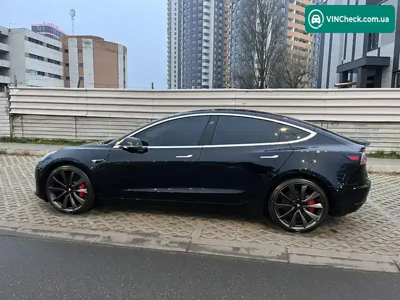 Tesla Model 3 2019, фото з оголошення 2 з 21, VIN 5YJ3E1EC5LF629766