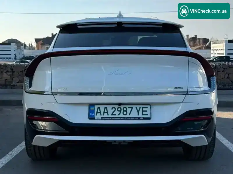 Kia EV6 2023, фото з оголошення 2 з 14, VIN KNAC481AFR5182329