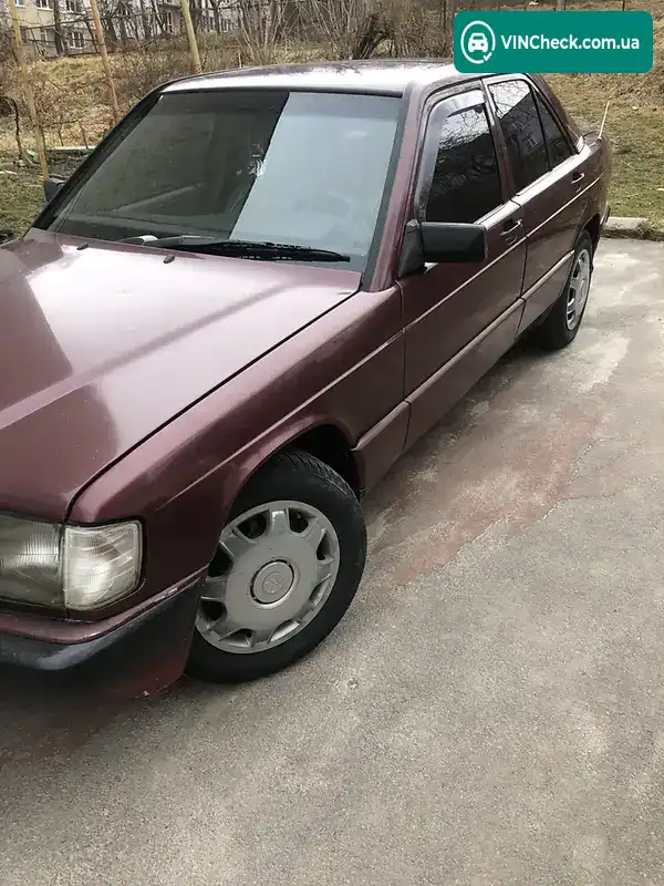 Mercedes-Benz 190 1992, фото з оголошення 2 з 19, VIN WDB2010181F897738