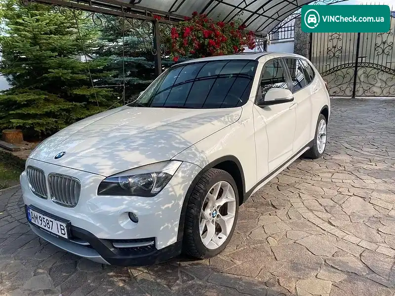BMW X1 2013, фото з оголошення 2 з 20, VIN WBAVP71090VW32102