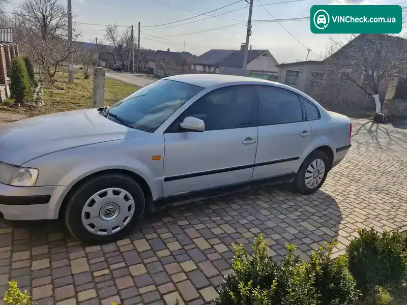 Volkswagen Passat 1998, фото з оголошення 1 з 11, VIN WVWZZZ3BZWP121534