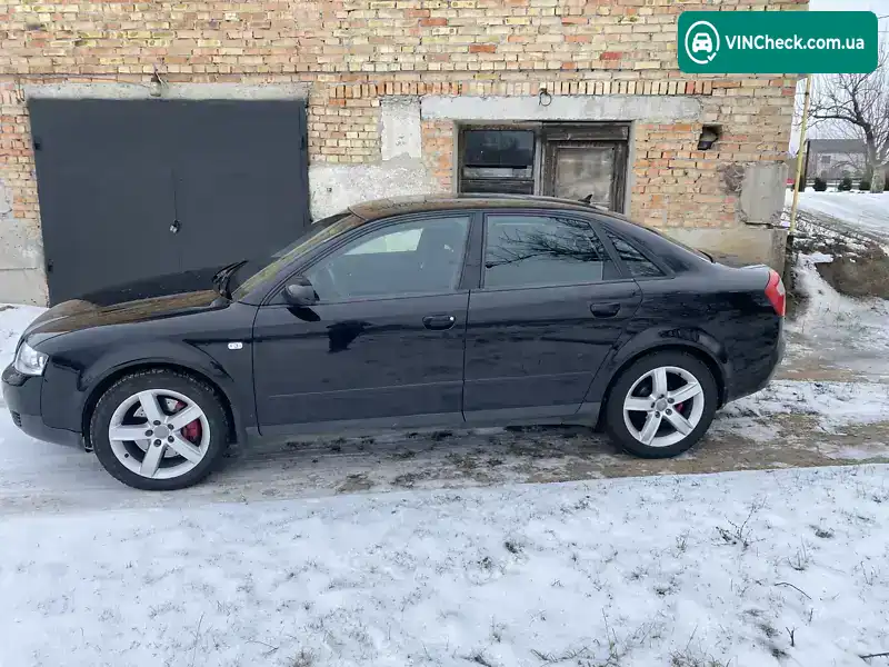 Audi A4 2001, фото з оголошення 2 з 10, VIN WAUZZZ8E92A103901