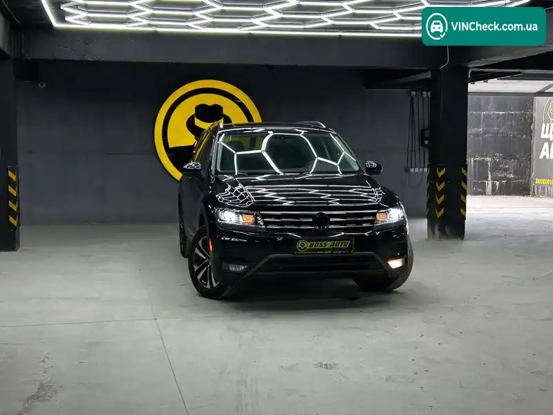 Volkswagen Tiguan 2021, фото з оголошення 2 з 20, VIN 3VV2B7AX3MM107801