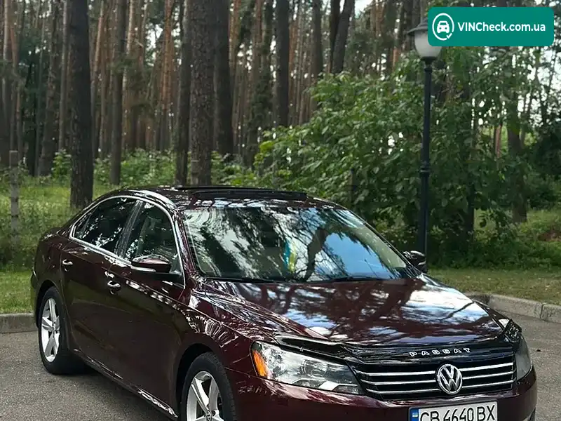 Volkswagen Passat 2013, фото з оголошення 1 з 16, VIN 1VWBP7A32DC108871