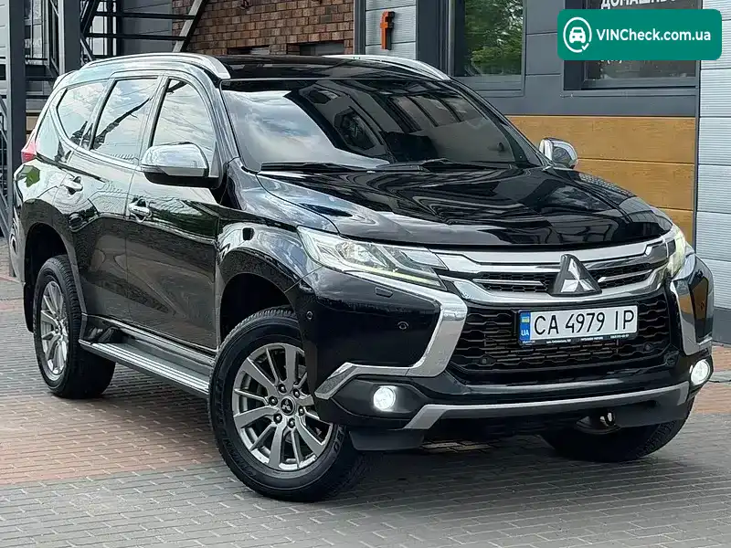 Mitsubishi Pajero Sport 2018, фото з оголошення 1 з 20, VIN MMCGUKS10JHZ00693