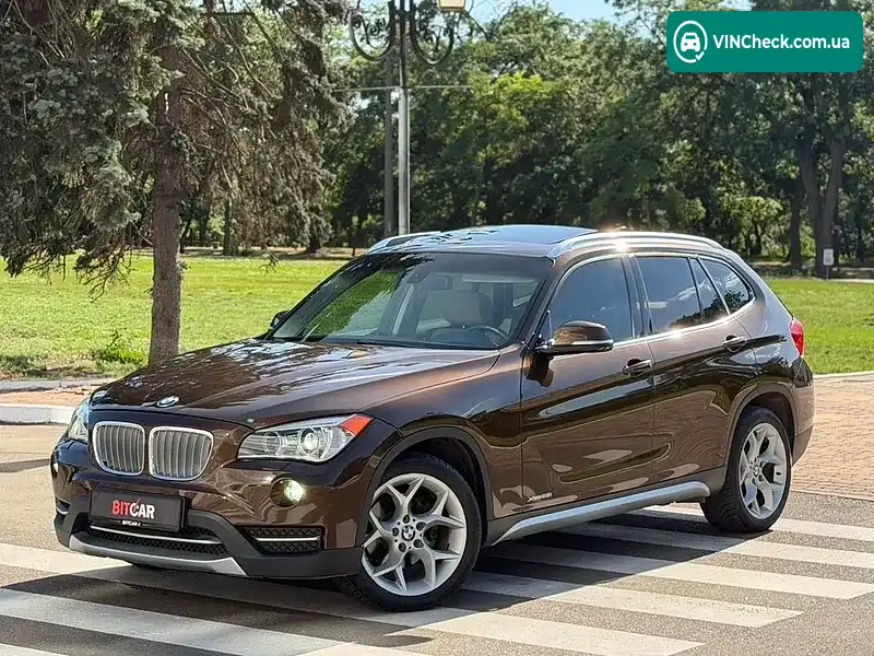 BMW X1 2013, фото з оголошення 2 з 20, VIN WBAVL1C51DVR89491