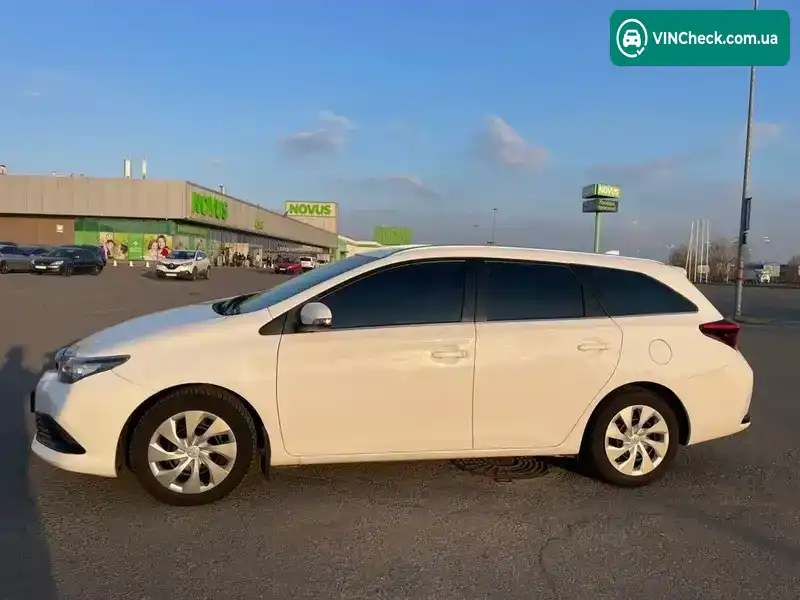 Toyota Auris 2016, фото з оголошення 1 з 21, VIN SB1ZA3JEX0E013068